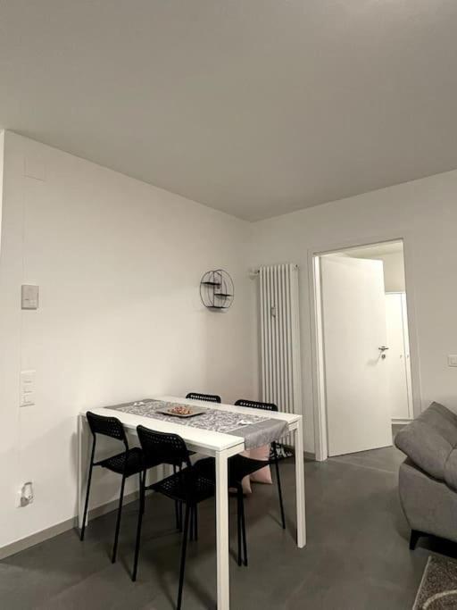 Five Stars Comfort Apartment Lugano Near The Lake Bagian luar foto
